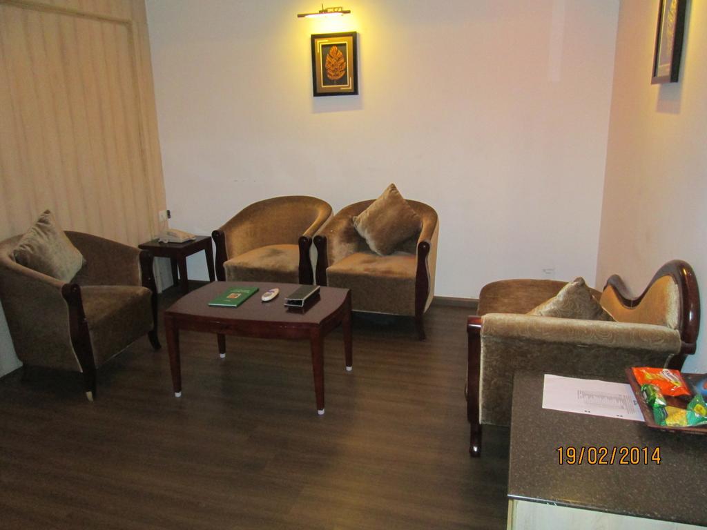 Rr Inn Palayankottai Room photo